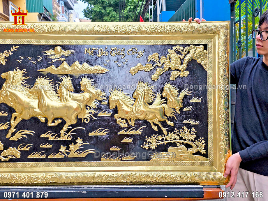 Treo tranh mã đáo thành công mang lại may mắn tài lộc